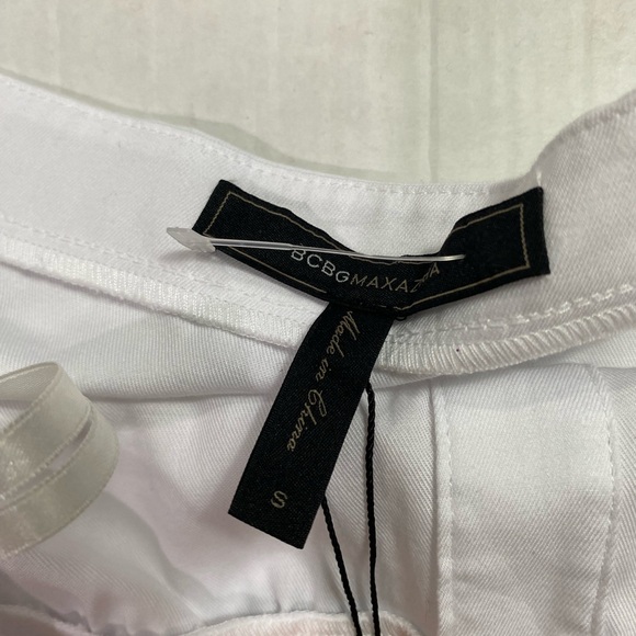 NWT BCBGMAXAZRIA Aiyana Off The Shoulder Dress In White Size Small - Picture 6 of 10